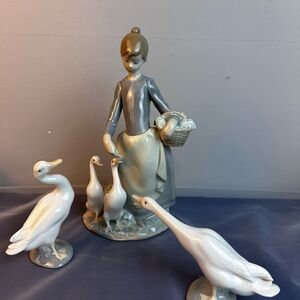 3 Pieces Rare Genuine LLADRO Porcelain Girl Feeding Geese Spain